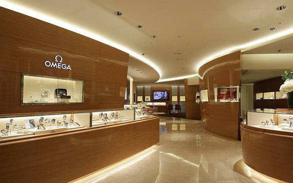 不用去店里！在家轻松搞定欧米茄表带松紧问题（图）